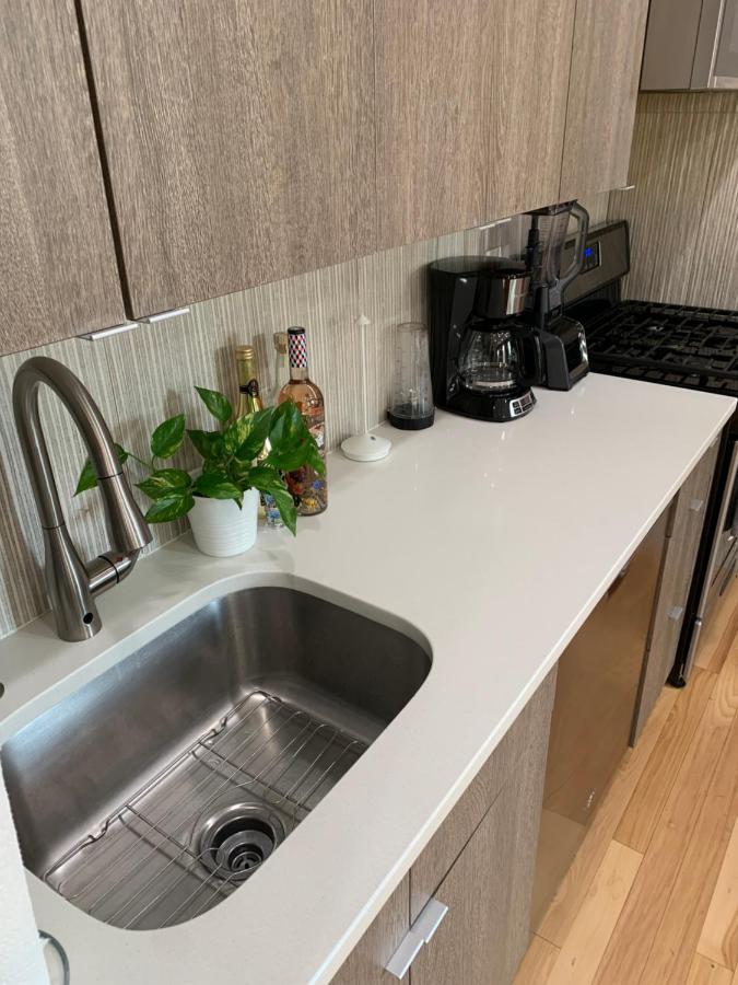 Apartmán Urban Jungle Oasis In Queens! New York Exteriér fotografie